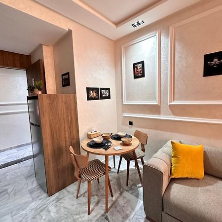 Luxueux Studio A Cote De Mcdo & Zara Maarif Casablanca Exteriör bild